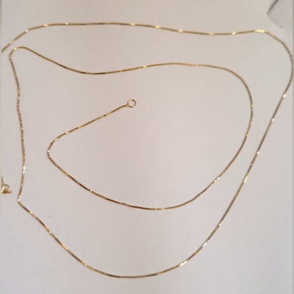 14K Solid Yellow Gold Box Chain Necklace 22"L. - Picture 2 of 4